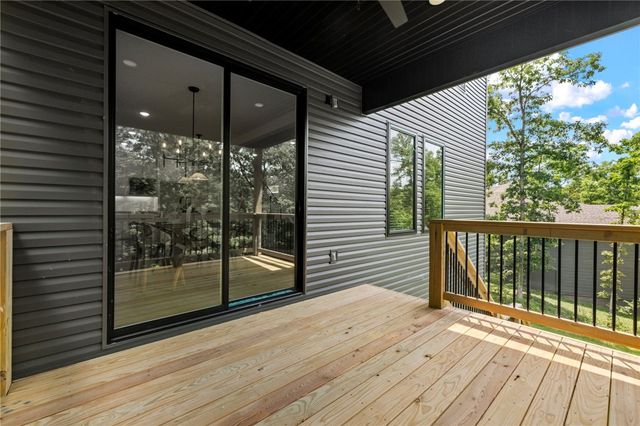 30 Cromer Drive, Bella Vista, AR 72715