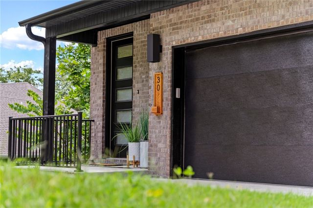 30 Cromer Drive, Bella Vista, AR 72715