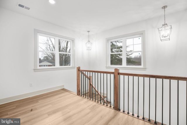 1409 BRENT ST, Fredericksburg, VA 22401