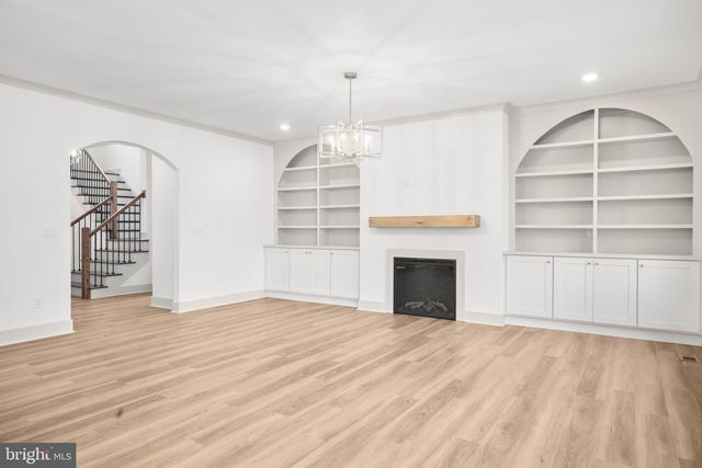 1409 BRENT ST, Fredericksburg, VA 22401