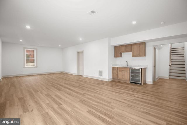 1409 BRENT ST, Fredericksburg, VA 22401