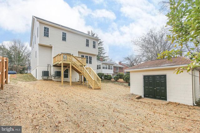 1409 BRENT ST, Fredericksburg, VA 22401