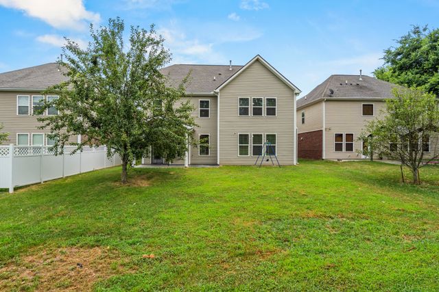 654 Foster Ln, Mount Juliet, TN 37122