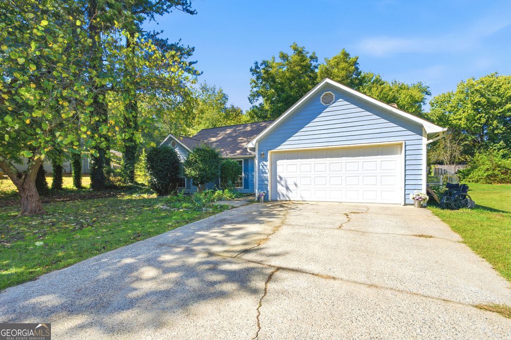1337 Trailwater Chase NW, Acworth, GA 30102 — photo 2