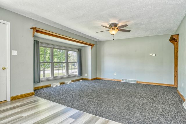 4912 W Main Street, Lowell, IN 46356