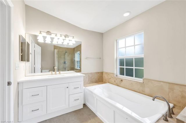 7415 Mill Pond CIR, Naples, FL 34109