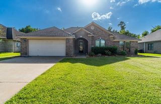 1028 Cardinal Drive, Richwood, TX 77566