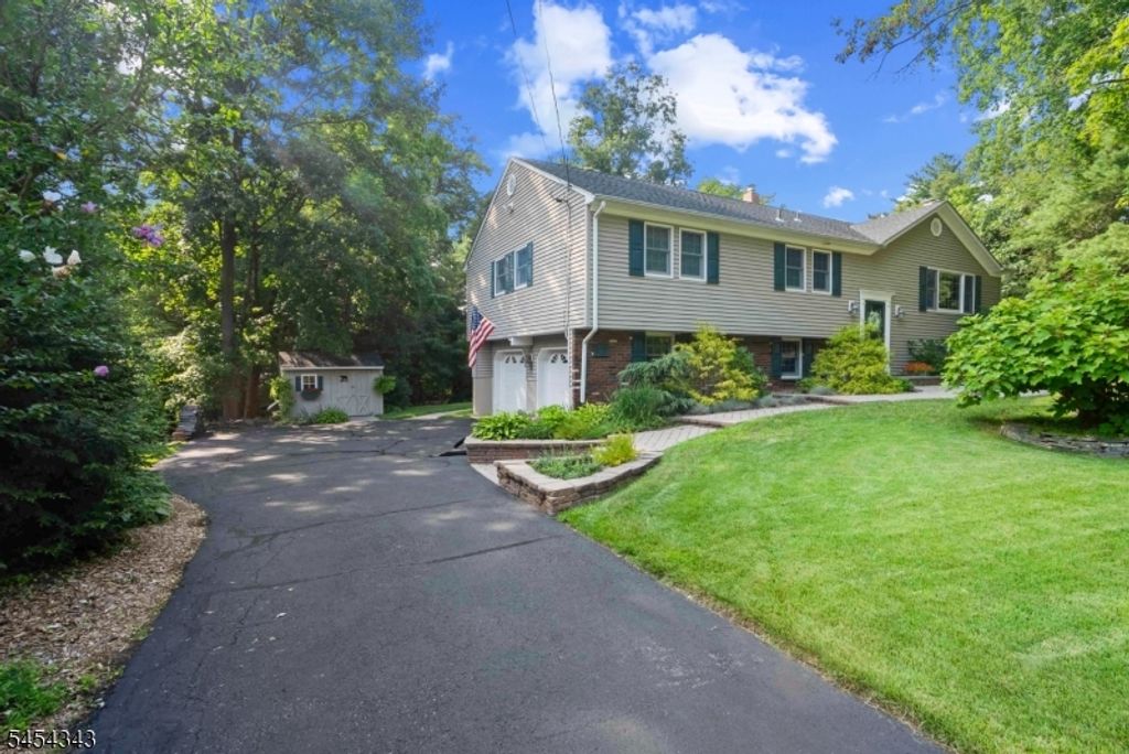 109 Vreeland Rd, West Milford Twp., NJ 07480 — photo 5