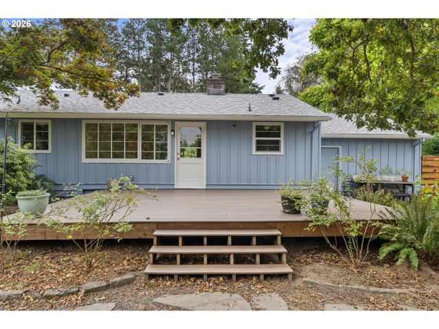 9125 Sw GARDEN HOME Rd, Portland, OR 97223