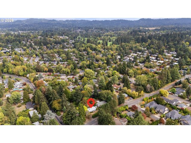 9125 Sw GARDEN HOME Rd, Portland, OR 97223