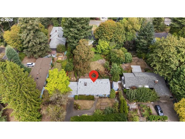 9125 Sw GARDEN HOME Rd, Portland, OR 97223