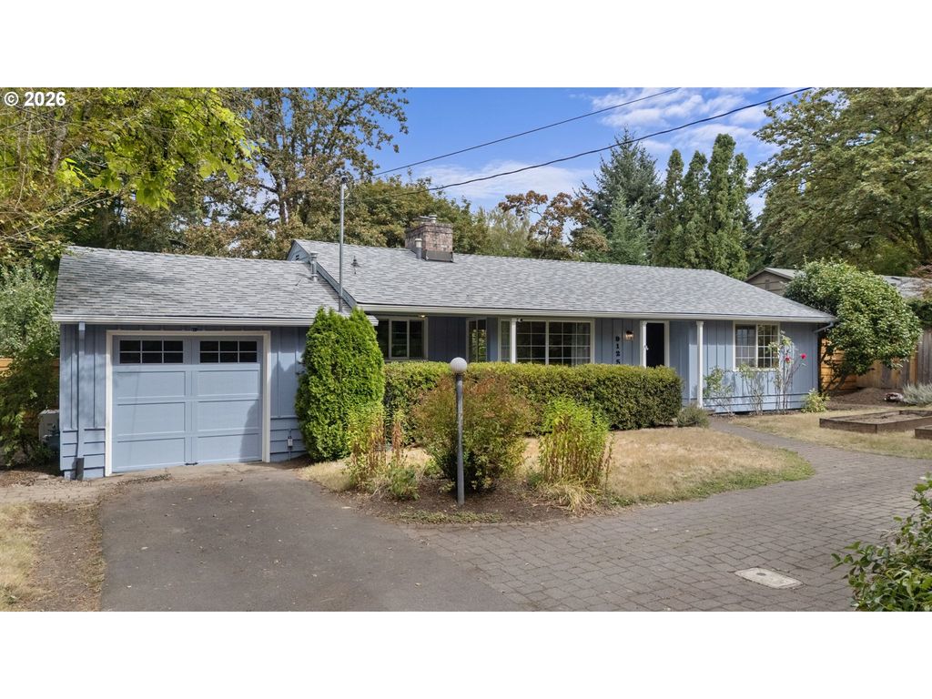 9125 Sw GARDEN HOME Rd, Portland, OR 97223