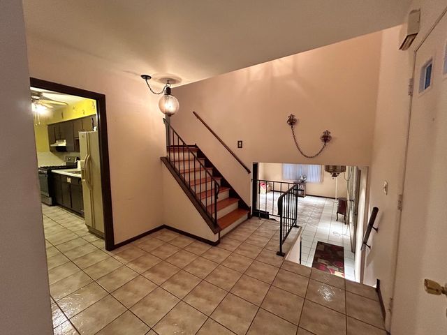 532 S Blackstone Avenue, Glenwood, IL 60425