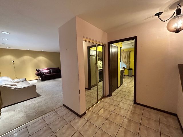 532 S Blackstone Avenue, Glenwood, IL 60425