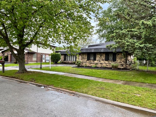 532 S Blackstone Avenue, Glenwood, IL 60425