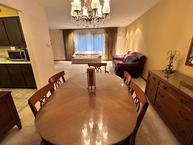 532 S Blackstone Avenue, Glenwood, IL 60425