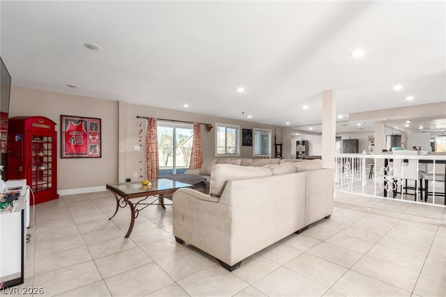 2940 South Bronco Street, Las Vegas, NV 89146