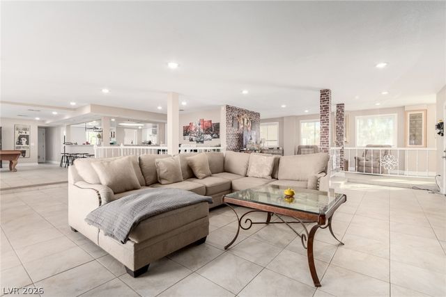 2940 South Bronco Street, Las Vegas, NV 89146