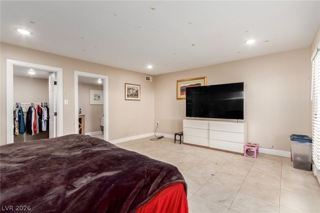 2940 South Bronco Street, Las Vegas, NV 89146