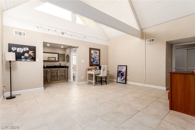 2940 South Bronco Street, Las Vegas, NV 89146