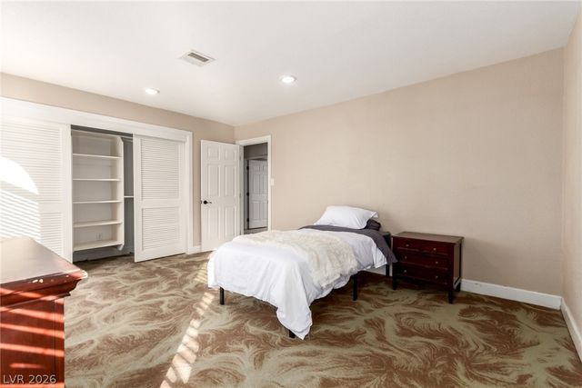 2940 South Bronco Street, Las Vegas, NV 89146