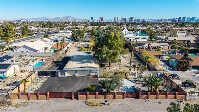 2940 South Bronco Street, Las Vegas, NV 89146