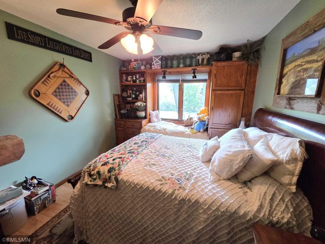 13060 Oakview Lane N, Dayton, MN 55327