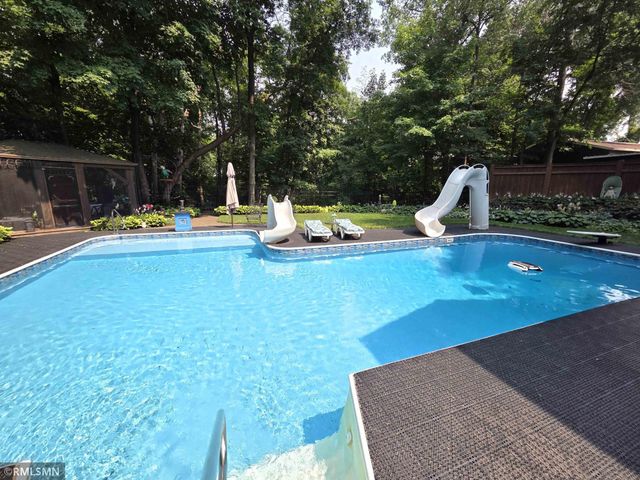 13060 Oakview Lane N, Dayton, MN 55327