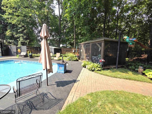13060 Oakview Lane N, Dayton, MN 55327