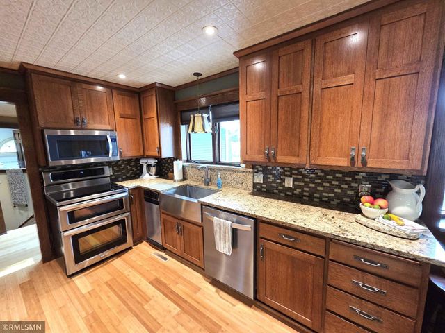 13060 Oakview Lane N, Dayton, MN 55327
