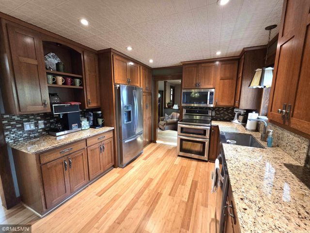13060 Oakview Lane N, Dayton, MN 55327