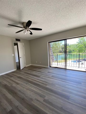 1004 ROYAL OAK BOULEVARD, Leesburg, FL 34748