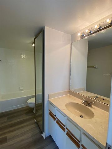 1004 ROYAL OAK BOULEVARD, Leesburg, FL 34748