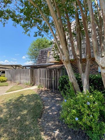 1004 ROYAL OAK BOULEVARD, Leesburg, FL 34748