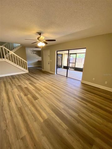 1004 ROYAL OAK BOULEVARD, Leesburg, FL 34748