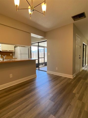 1004 ROYAL OAK BOULEVARD, Leesburg, FL 34748