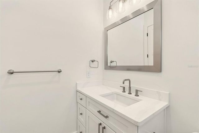 3605 W KENSINGTON AVENUE, Tampa, FL 33629