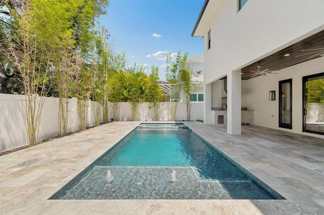 3605 W KENSINGTON AVENUE, Tampa, FL 33629