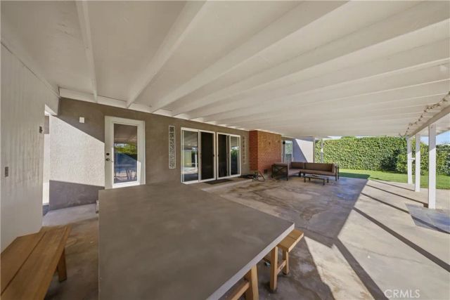 610 W Olive, Colton, CA 92324