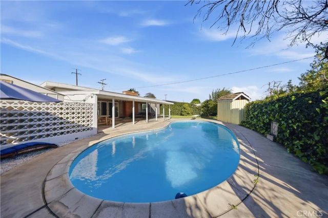 610 W Olive, Colton, CA 92324