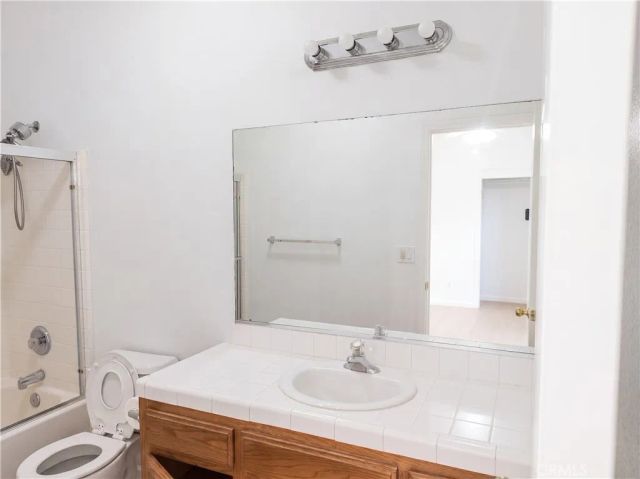 5333 W Norwich, Fresno, CA 93722