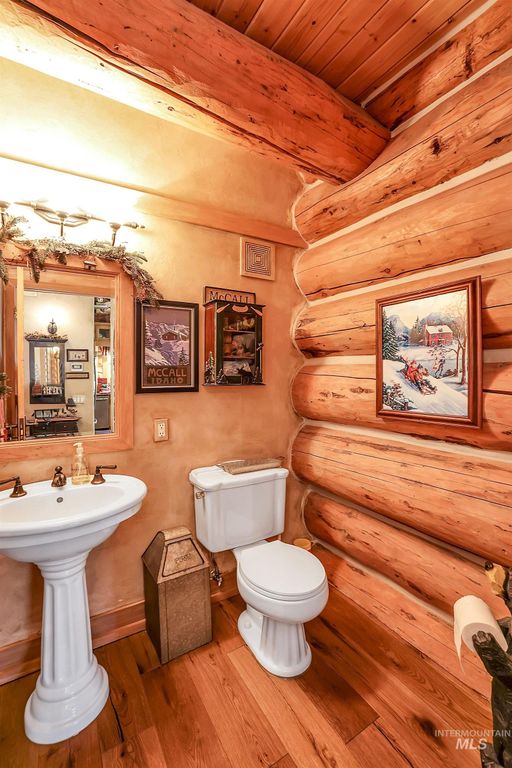 1345 Divot Lane, McCall, ID 83638 photo 7