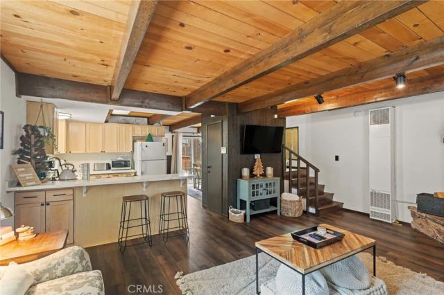 2060 7th Lane, Big Bear City, CA 92314