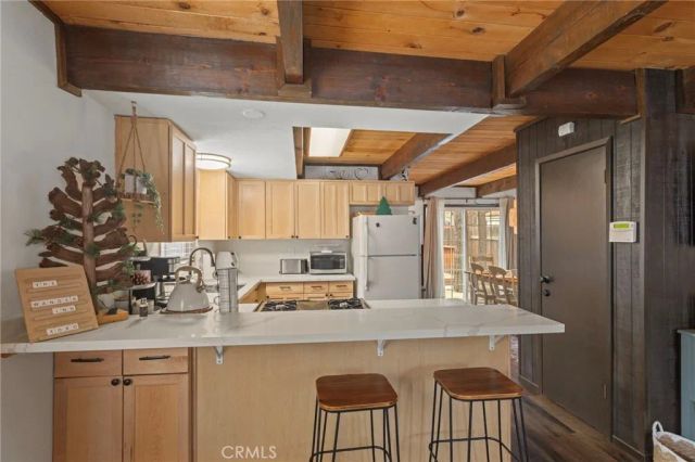 2060 7th Lane, Big Bear City, CA 92314