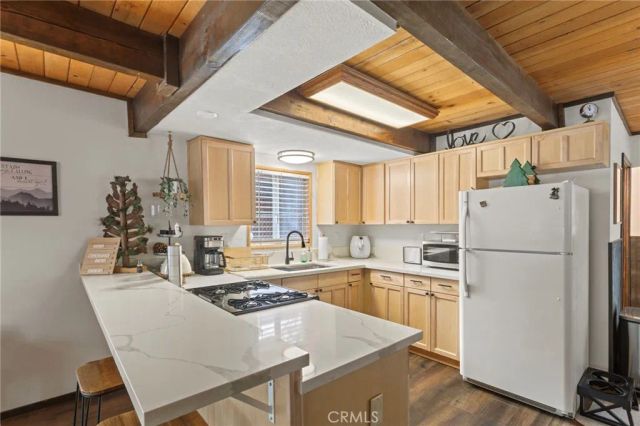 2060 7th Lane, Big Bear City, CA 92314