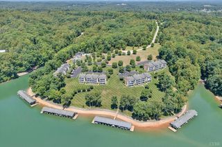 295 S Pointe Shore Drive 102, Moneta, VA 24121