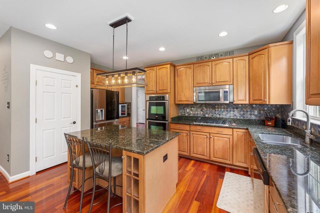 273 BARNHILL RD, Perkasie, PA 18944