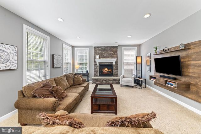 273 BARNHILL RD, Perkasie, PA 18944