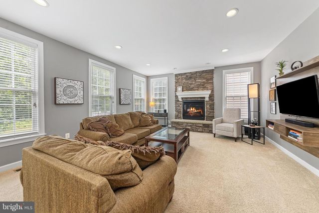 273 BARNHILL RD, Perkasie, PA 18944