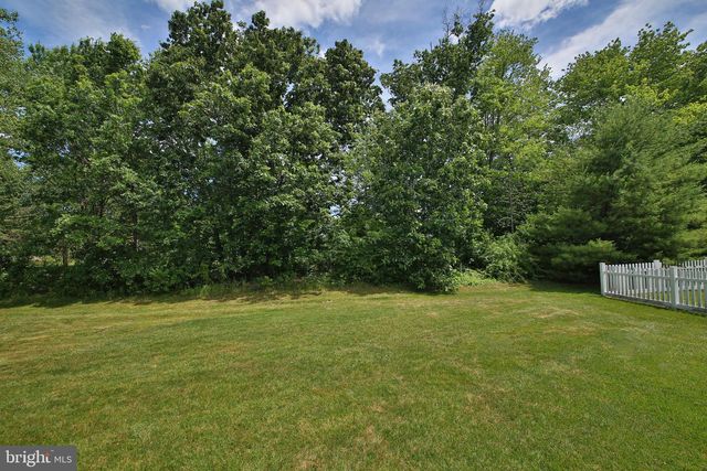 273 BARNHILL RD, Perkasie, PA 18944
